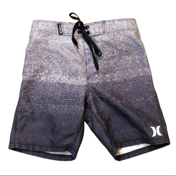 boys black swim trunks